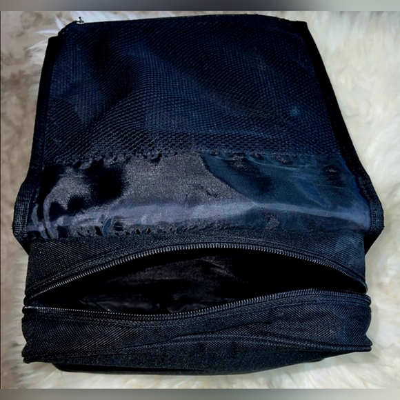 Burberry Black Hanging Toiletry Bag - Picture 5 of 5